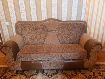 divan 2 əl: Divan, İşlənmiş, Açılan, Çatdırılma yoxdur — 1