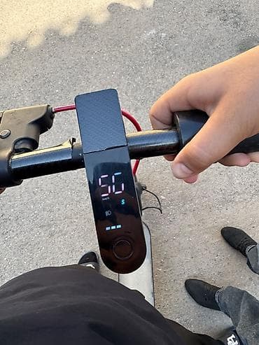 zontes 250: Elektrik skuter – şəhər içi rahat və sürətli hərəkət üçün Model — 3