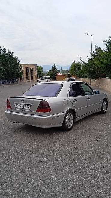 mercedes sprinter 7 1: Mercedes-Benz C-Class: 1.8 l | 1998 il Sedan — 3