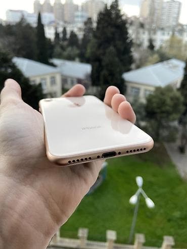 e 72: IPhone 8, 64 GB, Qızılı — 3