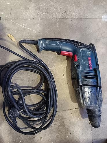 bosch laqonda: Qiymət: 90 AZN Vəziyyəti: İşlənmiş (Tam saz vəziyyətdə) ​Təsvir: Usta — 8
