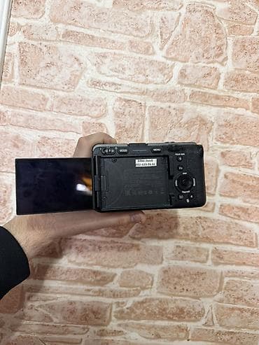 alıram: Kamera əla vəziyyətdədi. 4k 120fps çəkiliş. 5 saat ümumi çəkiliş — 2