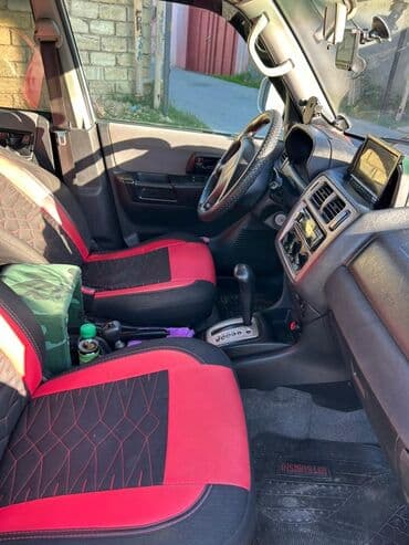 yağış sensoru: Mitsubishi Pajero iO (qısa kuzov), ağ rəng - 4WD “Super Select” tam — 4