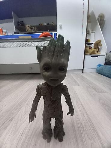 kamaz oyuncaq: Baby Groot fiquru – Guardians of the Galaxy personajı biri 10 azn - — 6