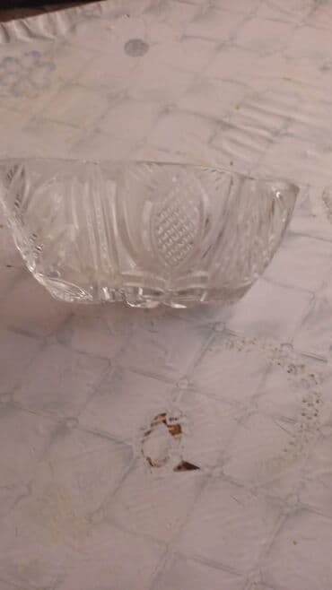 sade alçipan fiqurlari: Dekorativ əşyalar dəsti - İtlə kompozisiyalı masa saatı: Qara-bürünc — 27