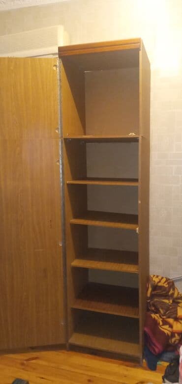 tavan taxtası: İşlənmiş, Açılan, 6 qapı Düz dolab, Qarderob, paltar dolabı, Rusiya — 5