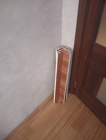 pismenni stol: İkinəfərlik çarpayı, Dolab — 5