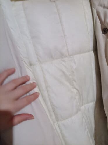 kapşonka: Balonka. Süd rəngi ( moloko rəng) Razmer:40.Uzundurkəmərlidir — 5