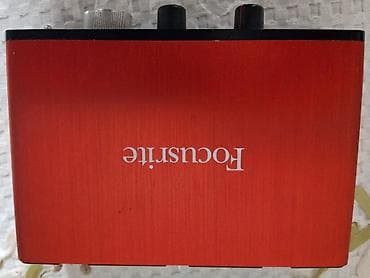bas gitar: Focusrite Scarlett Solo USB audio interfeysi - 1 mikrofon üçün XLR — 2