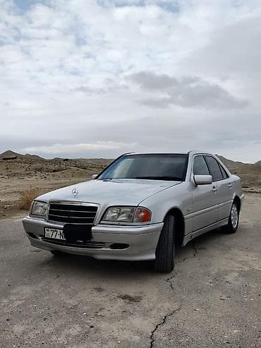 pompa masini satilir: Mercedes-Benz 220: 2.2 l | 1998 il Sedan — 4