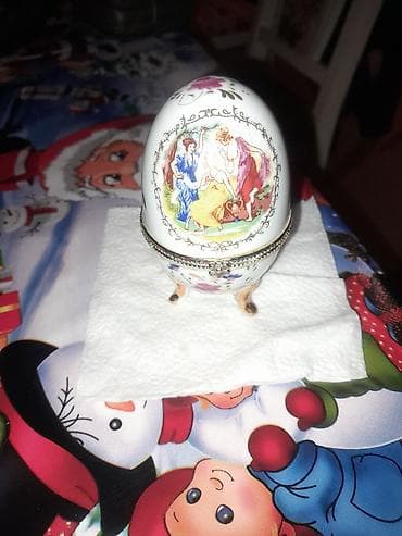xalça naxışları: Porcelan yumurta formalı bijuter qutusu - Material: parlaq ağ — 7