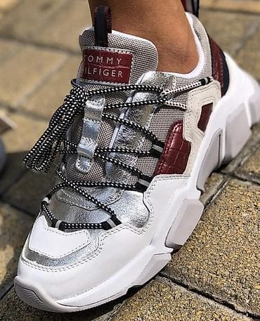 Tommy Hilfiger kişi krossovkası – qalın tabanlı, şəhər üslubunda