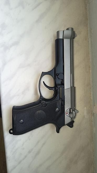 idman halqasi: Model: (Beretta üslubunda) oyuncaq airsoft tapançası — 4