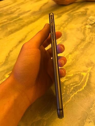 ucuz telefon aksesuarları: IPhone 8 Plus, 64 GB, Qara, Qırıq — 5