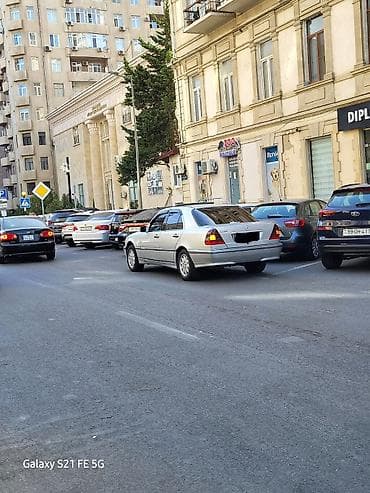 mersedes buferleri: Mercedes-Benz C 180: 1.8 л | 1998 г. Седан — 3