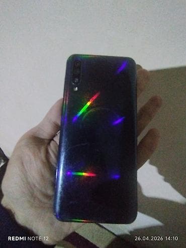 Samsung A50 Hec bir problemi yoxdur pula ehtiyac oldugundan