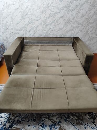 Masalar və oturacaqlar: Di̇van-kravat, Açılan, Vеlur parça — 3