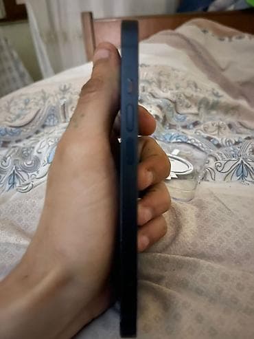 iphone 13 qiymeti 2 ci el: IPhone 13, 128 GB, Qara, Face ID — 3