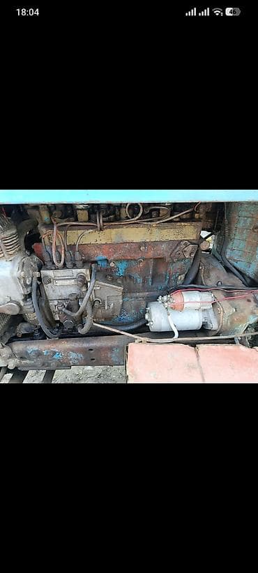 bmw mühərrik: Mavi rəngli MTZ tipli təkərli traktor - Kabinəli, yan çıxışlı şlanqlı — 3