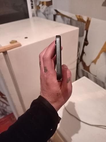 termet pitiminutka 32: Oppo A38, 128 GB, rəng - Qara, Barmaq izi, Face ID — 3