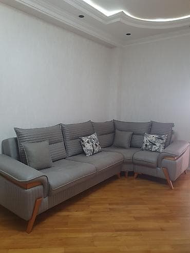 Künc divan, Parça — 2