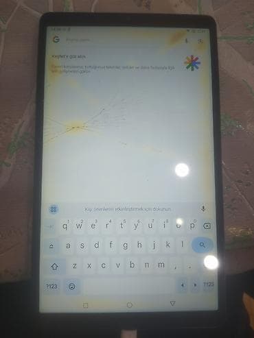 Blackview tab 60 planşet ekranında yüngül çat və zaretqa yığmır ama lalafo.az -da Blackview tab 60 planşet ekranında yüngül çat və zaretqa yığmır ama