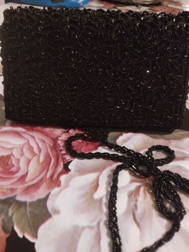 xarı bülbül icon: Qara muncuqlu gecə çantası - Rəng: tünd qara - Üzəri sıx şəkildə — 1