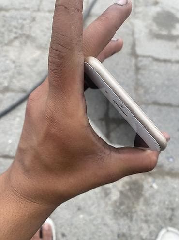 pls 4 slim: IPhone 7 Plus, 128 GB, Matte Gold, Barmaq izi — 4