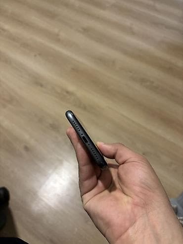 iphone 16 qiymət: IPhone 11, 64 GB, Qara — 6