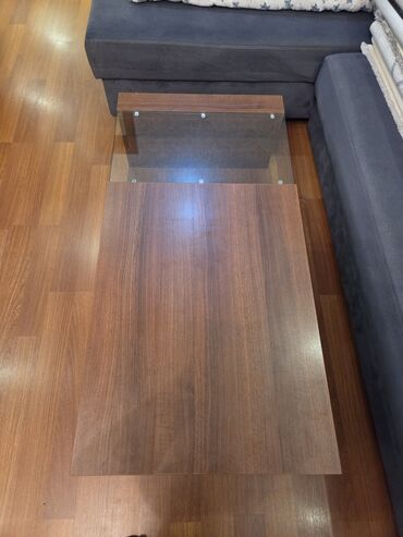 журнальный столик на колесиках: Jurnalni.yenidir,hec bir problemi yoxdur.uzunlugu 120,eni — 1