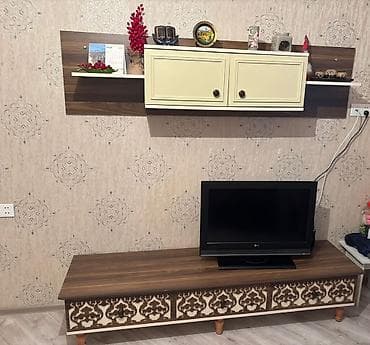 İşlənmiş, TV stend