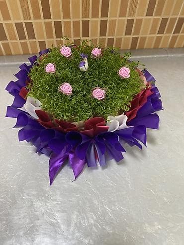 şaxta baba sekili: Dekorativ səməni kompozisiyası - Yuvarlaq formada tərtib edilmiş — 2