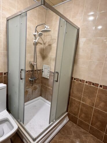 Duş şlanqları: Üstü açıq kabina, Künc üçün — 2