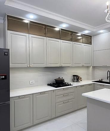 dairevi stol: Mətbəx mebel dəsti – klassik-modern üslub - Rəng: açıq bej/boz — 1