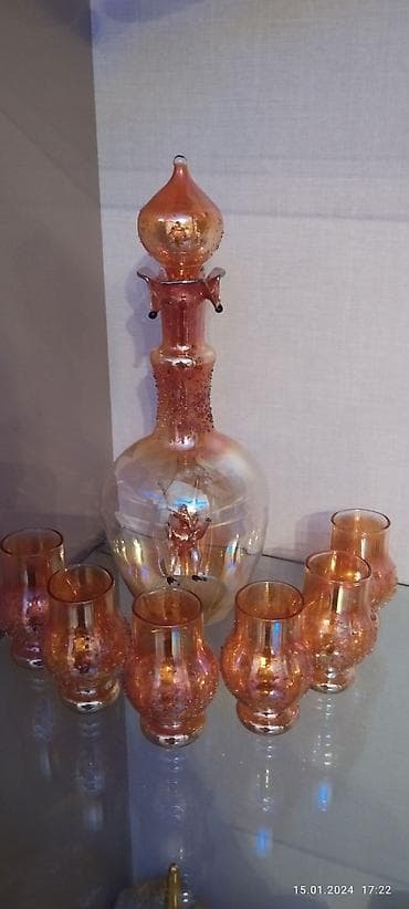 Caxır qabı 6 stəkanla birlikdə 1990 cı ildə rasiyadan alınıb gəzib