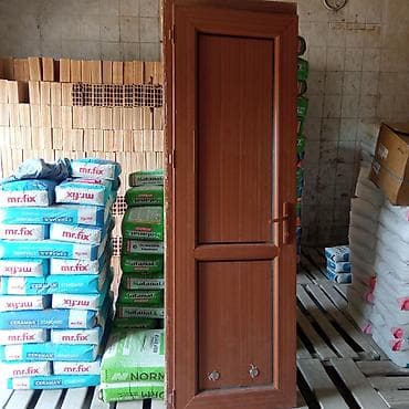 qapi taxda: PVC qapı – taxta teksturalı, qəhvəyi rəng - Material: PVC (plastik) — 1