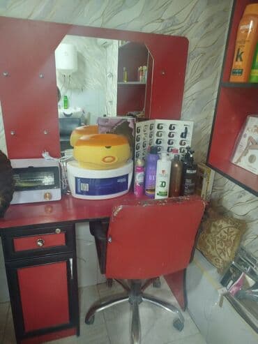 divan ölçüsü: Bərbər salonu üçün nəzərdə tutulmuş bu funksional mebel dəsti saç — 2
