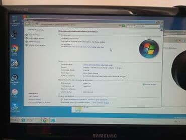Masaüstü kompüterlər və iş stansiyaları: Samsung monitoru, qara rəngli klaviaturası, siçanı və qulaqlıqları ilə — 8