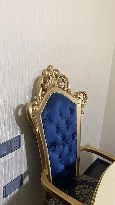 yellenen stul: Qonaq otağı üçün, Açılmayan, Dördbucaq masa, 8 stul — 6