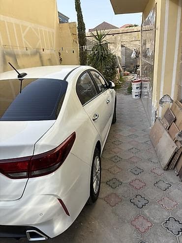 kia picanto: Kia Rio: 1.6 l | 2020 il Sedan — 4