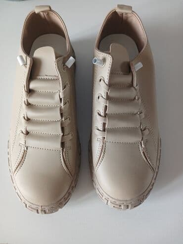 Rossiyadan alinib 41 razmerdi Amma 40 gedir evden koculur deye ucuz lalafo.az -da Rossiyadan alinib 41 razmerdi Amma 40 gedir evden koculur deye ucuz