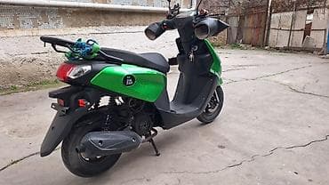 hunday disk teker: Yaşıl rəngli şəhər skuterı – ZigZag brendli Xüsusiyyətlər: - Kompakt — 2