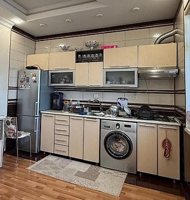 Mətbəx mebeli – 300 AZN - Ölçü: 3.15 m uzunluq - Komplekt: üst və alt