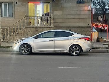 hyundai ix35: Hyundai Elantra: 1.6 l | 2011 il Sedan — 2
