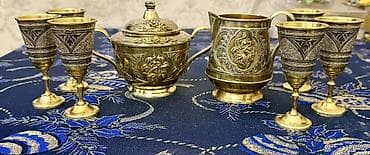 antik service: Antik üslubda gümüş qablardan ibarət dekorativ dəst 841 qram Tərkibi — 4