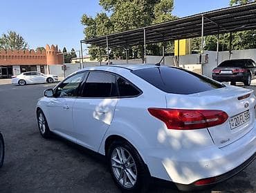 satılık araba: Ford Focus: 1.6 l | 2015 il 114000 km Sedan — 8