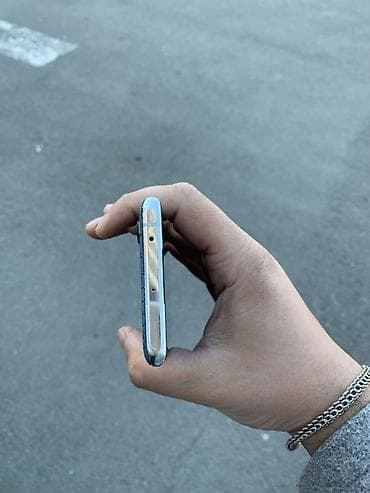 samsuq a 52: Xiaomi Mi Note 10 Pro, 
 Barmaq izi — 7