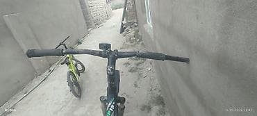 velosiled: Şəhər və yüngül off-road üçün dağ velosipedi - Çərçivə: GHOST Spar 26 — 2