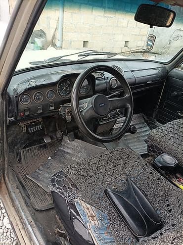 teker 16: VAZ (LADA) 2106: 1.6 l | 1990 il Sedan — 4