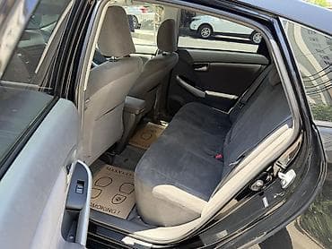 Toyota Prius: 1.8 l | 2010 il Sedan — 8